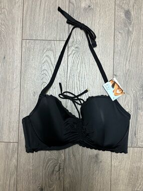 smart & sexy Black Halter Bikini Top